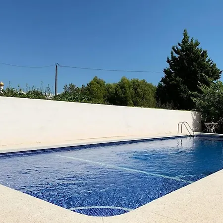 Familiar En La Montana, Con Acceso A Piscina Holiday home *