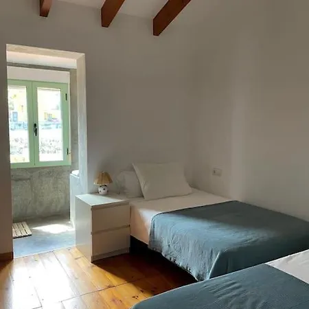 Familiar En La Montana, Con Acceso A Piscina Holiday home