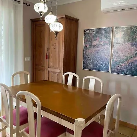 Holiday home Familiar En La Montana, Con Acceso A Piscina *